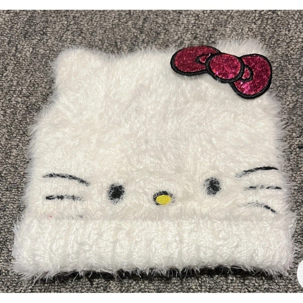 Hello Kitty Fuzzy White Beanie Hat Girls 4-14 Sanrio 3D Ears Red Bow